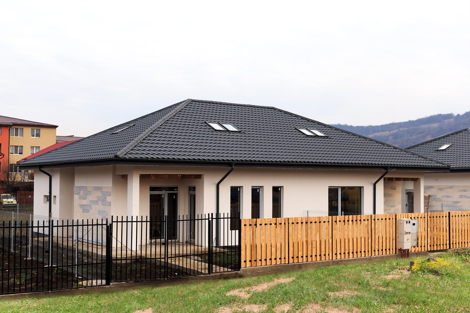 Acoperiș cu țiglă metalică BILKA Gotic — lucrare realizată