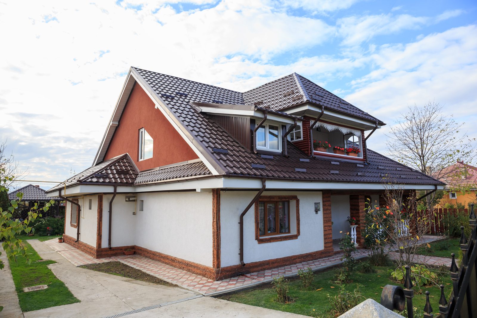 Acoperiș cu țiglă metalică BILKA Iberic — lucrare realizată